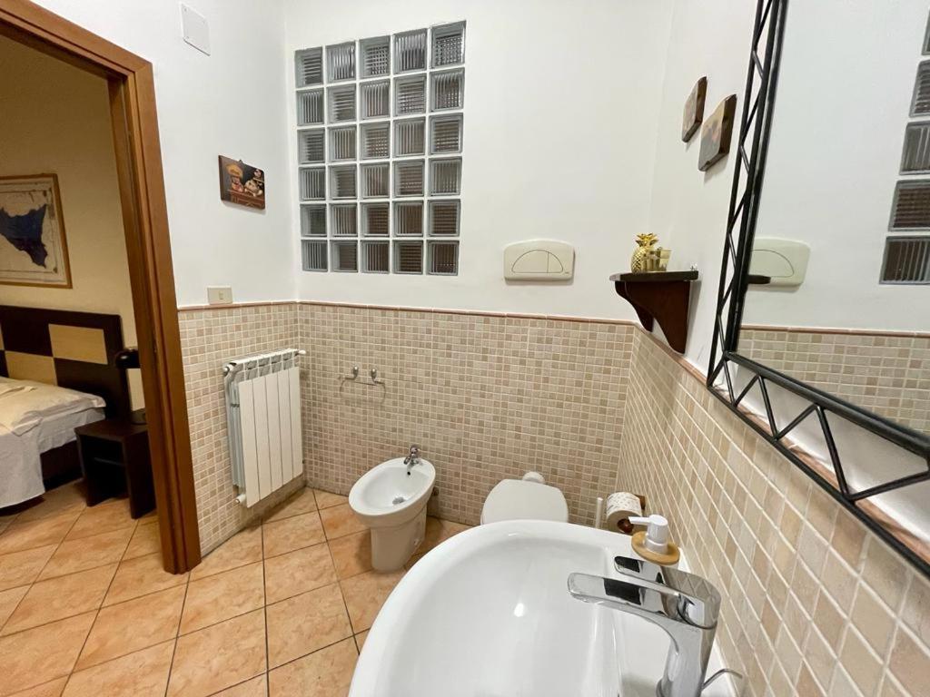 Le Stanze Di Ruggero Hotel Palermo Ngoại thất bức ảnh