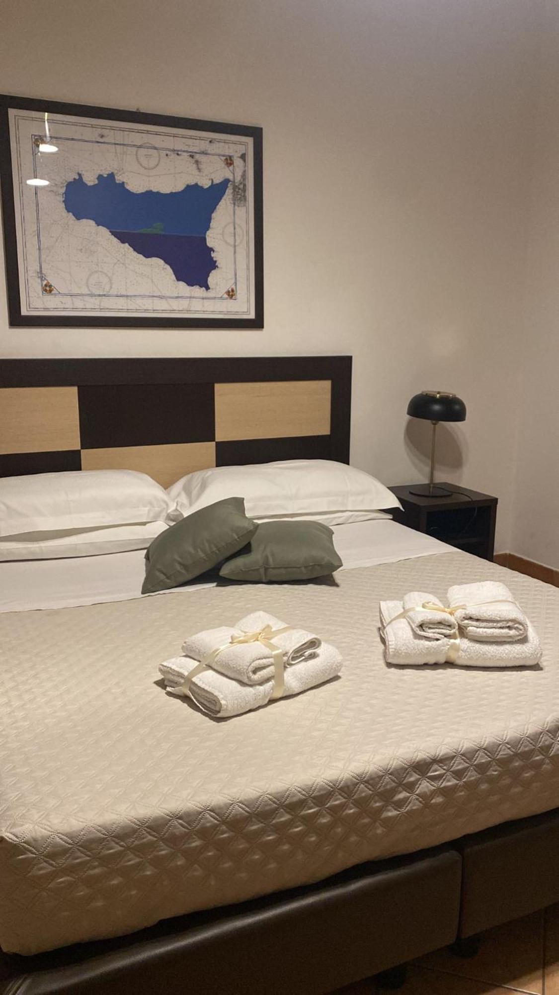 Le Stanze Di Ruggero Hotel Palermo Ngoại thất bức ảnh
